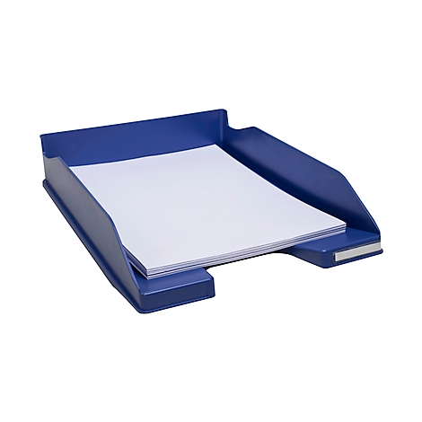 Bac à papier bleu avec une pile de papier, sur fond blanc.