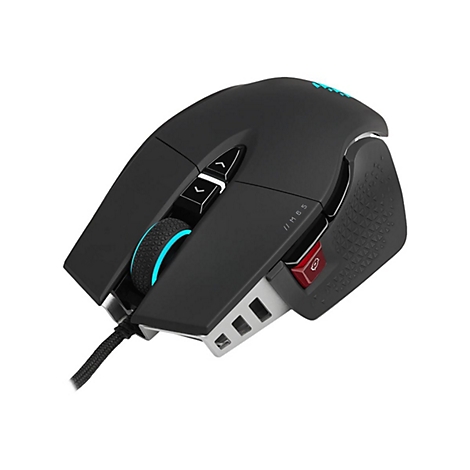 Schwarze Gaming-Maus mit blau beleuchtetem Mausrad, silbernem Unterbau und roter Seitentaste vor weißem Hintergrund.