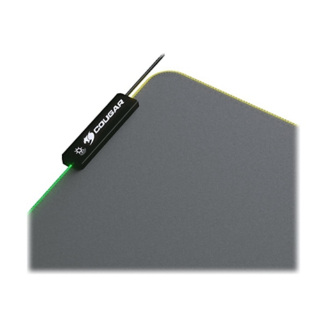 Graues Mauspad mit grüner Lichtleiste. Schwarzer Regler mit 'COUGAR'-Logo. Gelbe Kante.