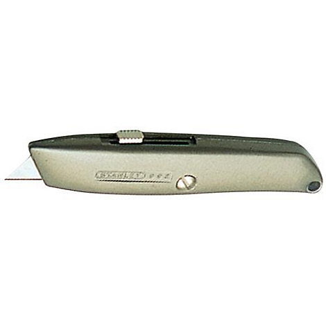Un cutter argenté avec une lame exposée. Le couteau porte l'inscription "STANLEY" et "EEZ".