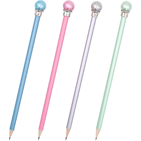 Quatre crayons de couleur différente, bleu clair, rose, argent et vert clair, avec une décoration en forme de boule en haut.