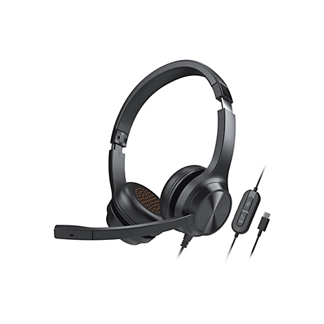 Schwarzes On-Ear-Headset mit ausklappbarem Mikrofonarm, Kabelfernbedienung und USB-C-Anschluss vor weißem Hintergrund.