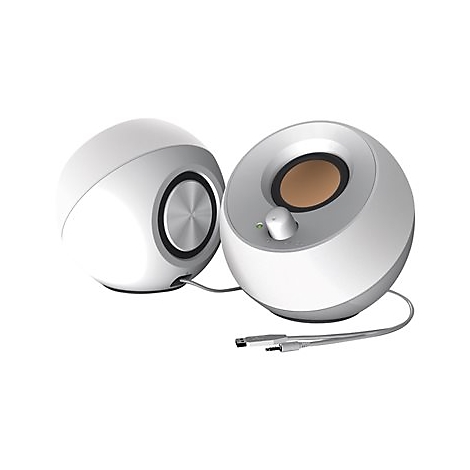 Zwei weiÃŸe, kugelfÃ¶rmige Lautsprecher mit grauen Akzenten, Kabeln und AnschlÃ¼ssen. Einer zeigt einen LautstÃ¤rkeregler.