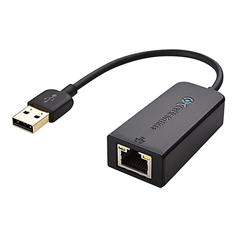 Schwarzer USB-Ethernet-Adapter. Ein USB-Stecker an einem Kabel ist mit einem schwarzen Gehäuse verbunden, das einen Ethernet-Port hat.