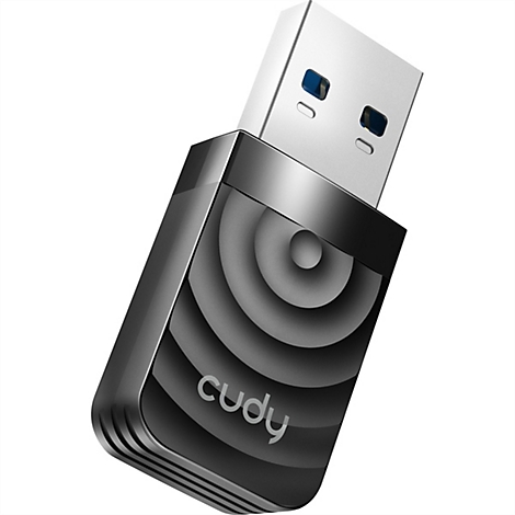 Schwarzer Cudy USB-WLAN-Adapter vor weißem Hintergrund.
