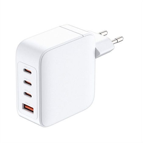 Weißes Ladegerät mit mehreren USB-Anschlüssen. Aufschrift: USB-C1, USB-C2, USB-C3, USB-A.