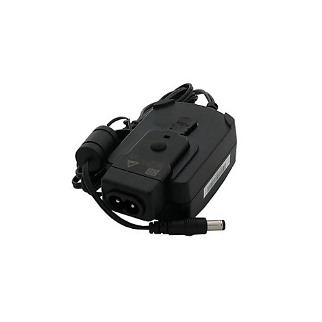 Un adaptateur secteur noir avec câbles et prise sur fond blanc.