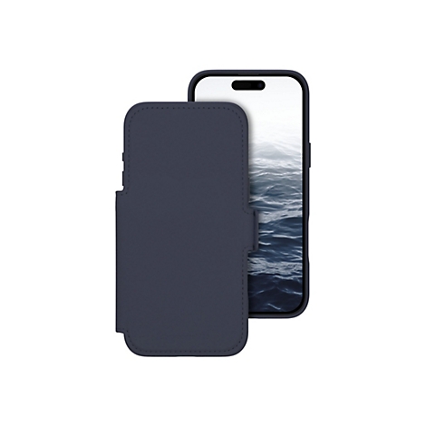 Dunkelblaue Handyhülle mit Klappfunktion, die ein Smartphone umschließt. Auf dem Display ist eine Wasserlandschaft zu sehen.