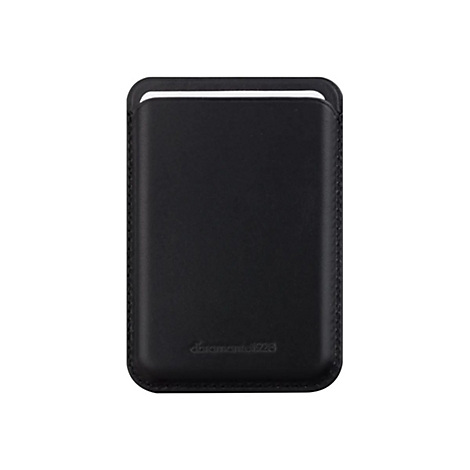 Schwarzes Lederetui mit einer Karte. Unten der Schriftzug 'doramental928'.