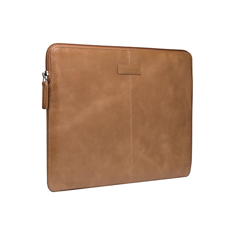 Hellbraune Ledertasche für ein Tablet. Rechteckig, mit Reißverschluss, kleinem Label, und Aufhängung.