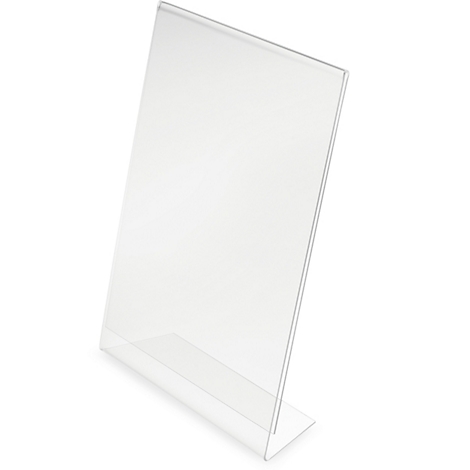 Porte-carte de table en acrylique transparent, légèrement incliné sur une surface blanche.