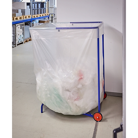 Müllsackständer mit blauen Gestell und orangefarbenen Rädern. Der transparente Beutel ist mit Müll gefüllt.