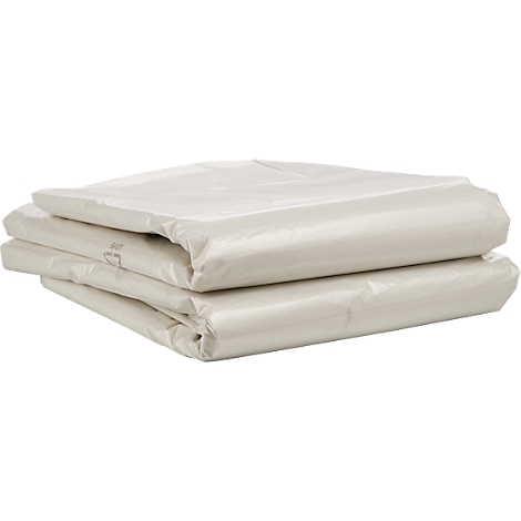 Gefaltete, cremefarbene Kunststoffabdeckung.