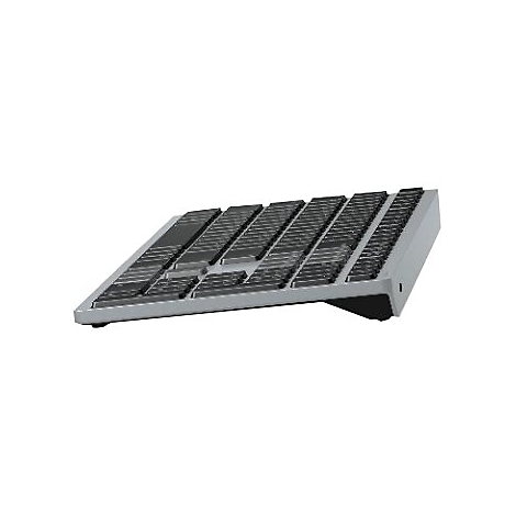 Silberne Tastatur mit schwarzen Tasten, leicht angewinkelt, vor weiÃŸem Hintergrund.