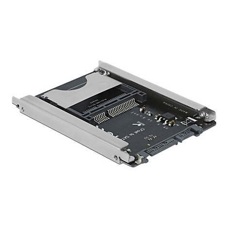 Ein schwarzer CFast-zu-SATA-Adapter auf einer Platine mit silbernem Metallrahmen vor weißem Hintergrund.