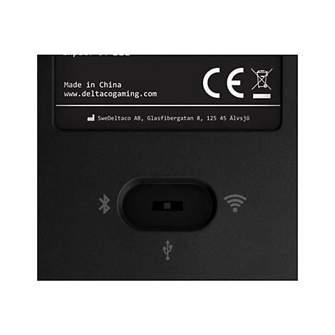 Unterseite einer Gaming-Maus mit Produktinformationen, Sensorschlitz und Wahlschaltern für Bluetooth, Wireless und USB-Modus.