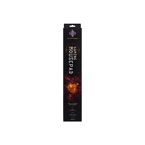 Eine schwarze Verpackung für ein Gaming-Mauspad. Oben steht "DELTACO GAMING". In der Mitte "GAMING MOUSEPAD" und ein abstraktes Flammenmuster. Darunter stehen technische Spezifikationen.