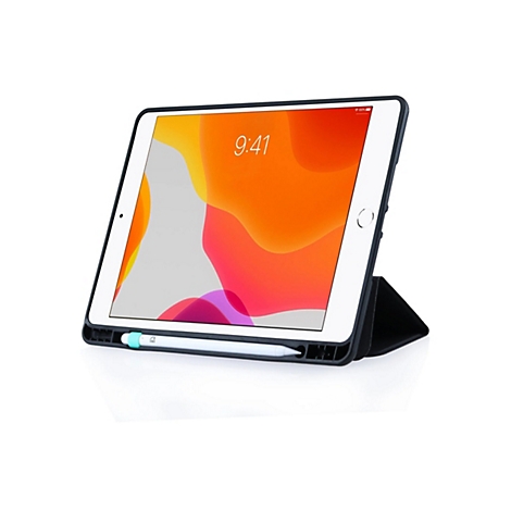 Ein Tablet mit orangefarbenem Hintergrund, Uhrzeit 9:41, in einer schwarzen Hülle. Darunter ein Stift.