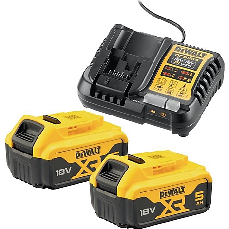 Chargeur de batterie avec deux batteries jaunes, marque DeWalt. Inscription : 18V, XR, 5AH, DCB1104.