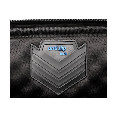 Detailaufnahme einer schwarzen Tasche mit blauem 'anti slip tech'-Logo.