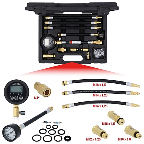 Ein Werkzeugkoffer mit verschiedenen Werkzeugen, darunter Manometer, Schläuche und Adapter.
