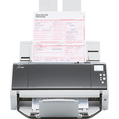 Ein Scanner mit einem Formular mit roter Schrift. Schwarzer, grauer und weißer Drucker.