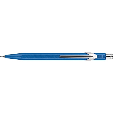 Blauer Stift, silberner Clip, Detailaufnahme.