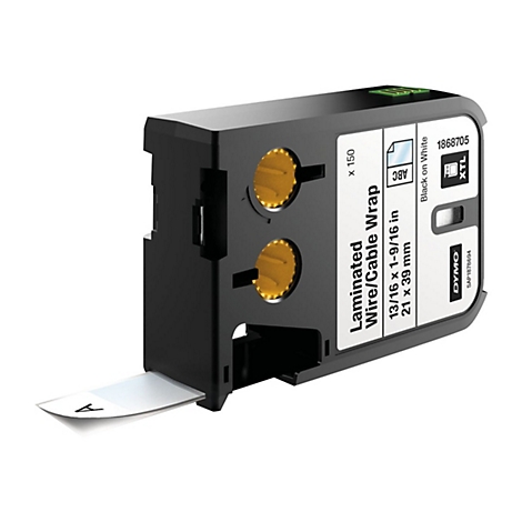 Schwarze Dymo XTL Bandkassette für Kabelbeschriftung mit Etikettenstreifen vor weißem Hintergrund.