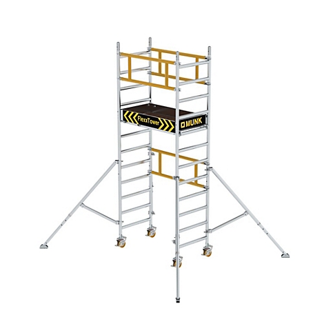 Échafaudage FlexTower sur fond blanc. Structure métallique avec roues, plateforme et garde-corps.