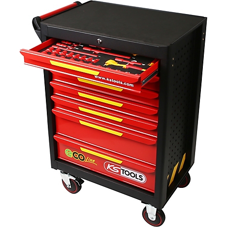 Roter Werkzeugwagen mit geöffneter oberster Schublade. Schwarzer Korpus mit roten Schubladen, KS Tools Logo.