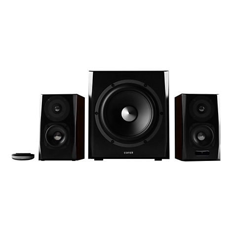 Edifier Lautsprechersystem mit zwei schwarzen Satellitenboxen, einem zentralen Subwoofer und einer kleinen Fernbedienung.