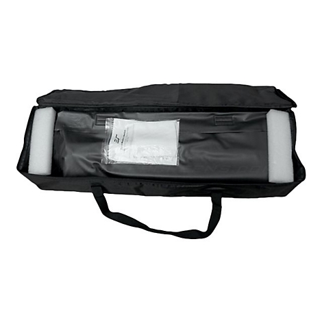 Schwarze Tragetasche mit geÃ¶ffnetem ReiÃŸverschluss. Innenliegend, Styroporpolsterung und verpackte GegenstÃ¤nde.