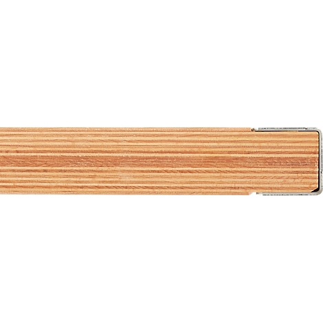 Regla de madera, marrón claro con extremos metálicos.