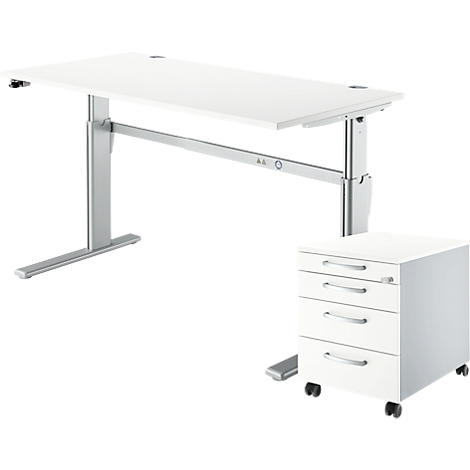 Un bureau blanc réglable en hauteur avec des pieds argentés et un caisson à roulettes blanc avec des tiroirs.
