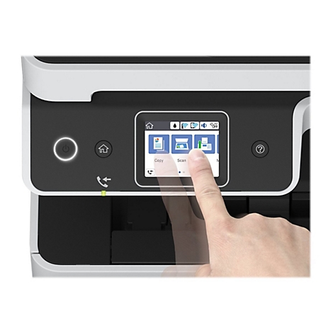 Un doigt touche le bouton numÃ©risation sur un Ã©cran tactile d'imprimante.