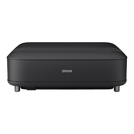 Dunkelgrauer Epson-Projektor, Frontansicht. Auf der Vorderseite ist der Schriftzug "EPSON" zu sehen. Der Projektor steht auf zwei kurzen Füßen.