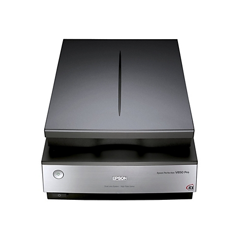 Epson Perfection V850 Pro Scanner, grau-silber. Schwarze Oberseite mit Schlitz, Epson-Logo und Modellbezeichnung.