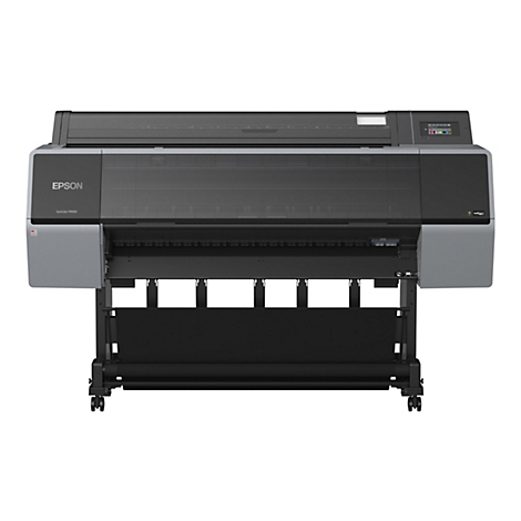 Großer, grauer Epson SureColor P9500 Drucker, Frontalansicht. Schwarze Papierablage, Rollenfüße, Farbdisplay.