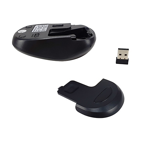 Schwarze kabellose Computermaus von unten mit offenem Batteriefach, separatem Deckel und USB-Empfänger.