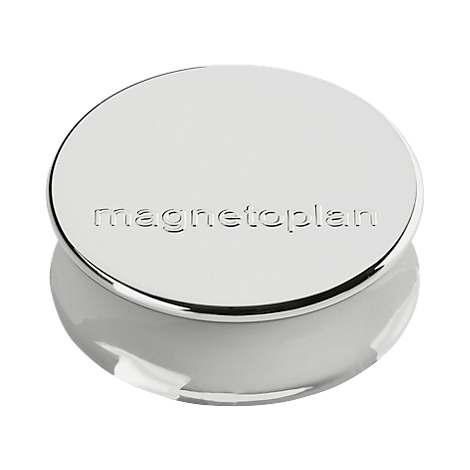 Ronde, zilverkleurige magneet met de opdruk 'magnetoplan'.