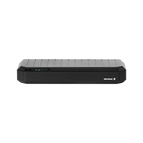 Schwarze Ericsson-Set-Top-Box, oben geriffelt, mit grüner LED-Anzeige.