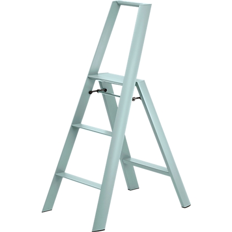 Escabeau vert clair à trois marches. La partie supérieure forme une poignée.