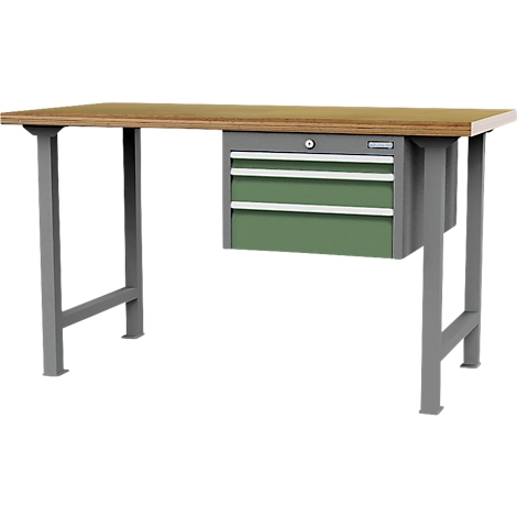 Établi avec plateau en bois, pieds en acier gris et bloc de tiroirs vert. Les tiroirs ont des poignées argentées.
