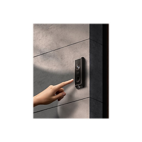 Eine Hand berÃ¼hrt eine schwarze TÃ¼rklingel an einer grauen Wand. Die TÃ¼rklingel hat ein modernes Design und ist rechteckig.