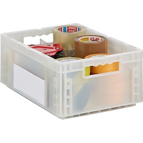 Hellgraue Box mit Klebebändern und einem roten Cutter. Auf den Klebebändern sind Marken wie Tesa und Clip zu sehen.