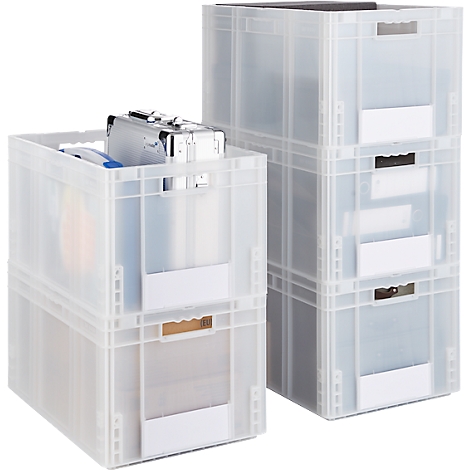 Zwei transparente Kunststoffboxen, eine gefüllt mit Aktenkoffer und Dokumenten, die andere leer, gestapelt.