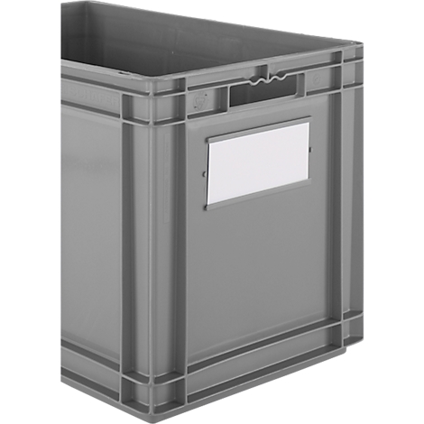 Graue Kunststoffbox mit Etikettenfeld. Oben und seitlich Griffe. Details.