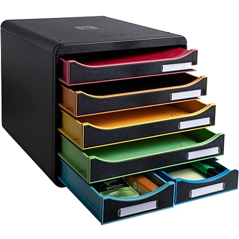 Organisateur de documents noir avec tiroirs colorés. Tiroir ouvert avec stylos et blocs-notes. Étiquettes sur les tiroirs.