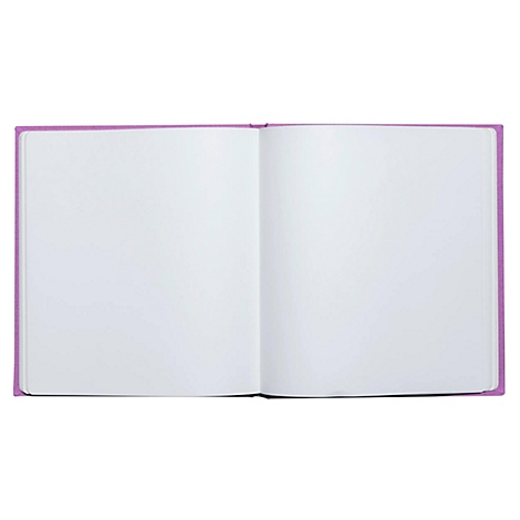Ein offenes lilafarbenes Notizbuch mit leeren Seiten.