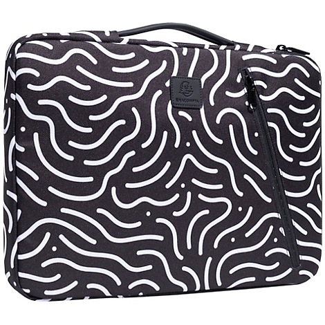 Schwarze Tasche mit weißem Wellenmuster, Reißverschluss und Tragegriff. Ein kleines Logo ist zu sehen.